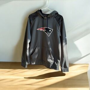 Majestic New England Patriots Hoodie- Size Large
